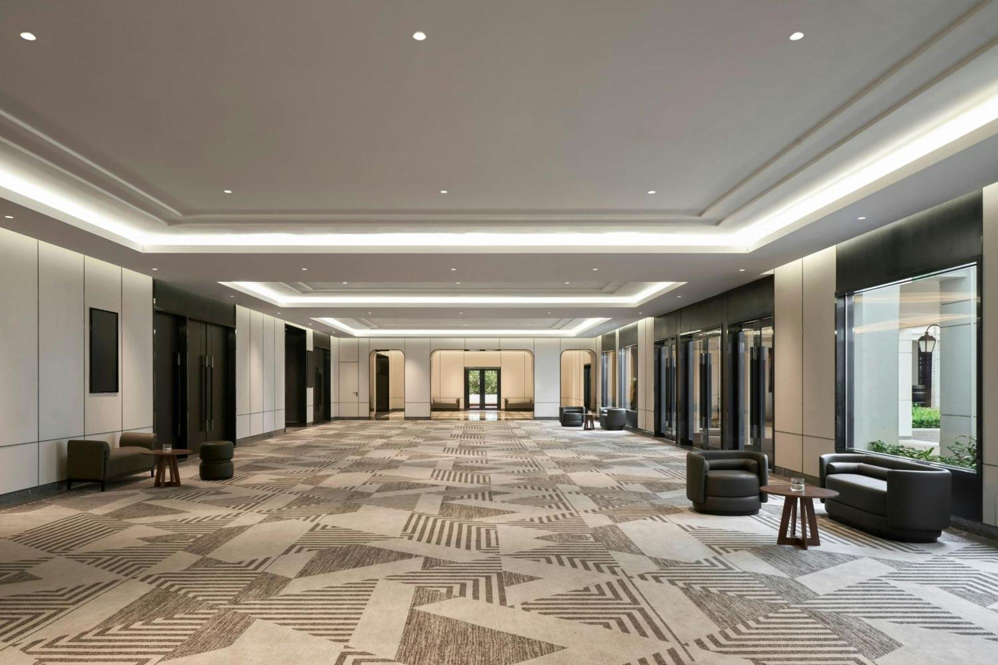 Sheraton Hanoi Hotel Extérieur photo